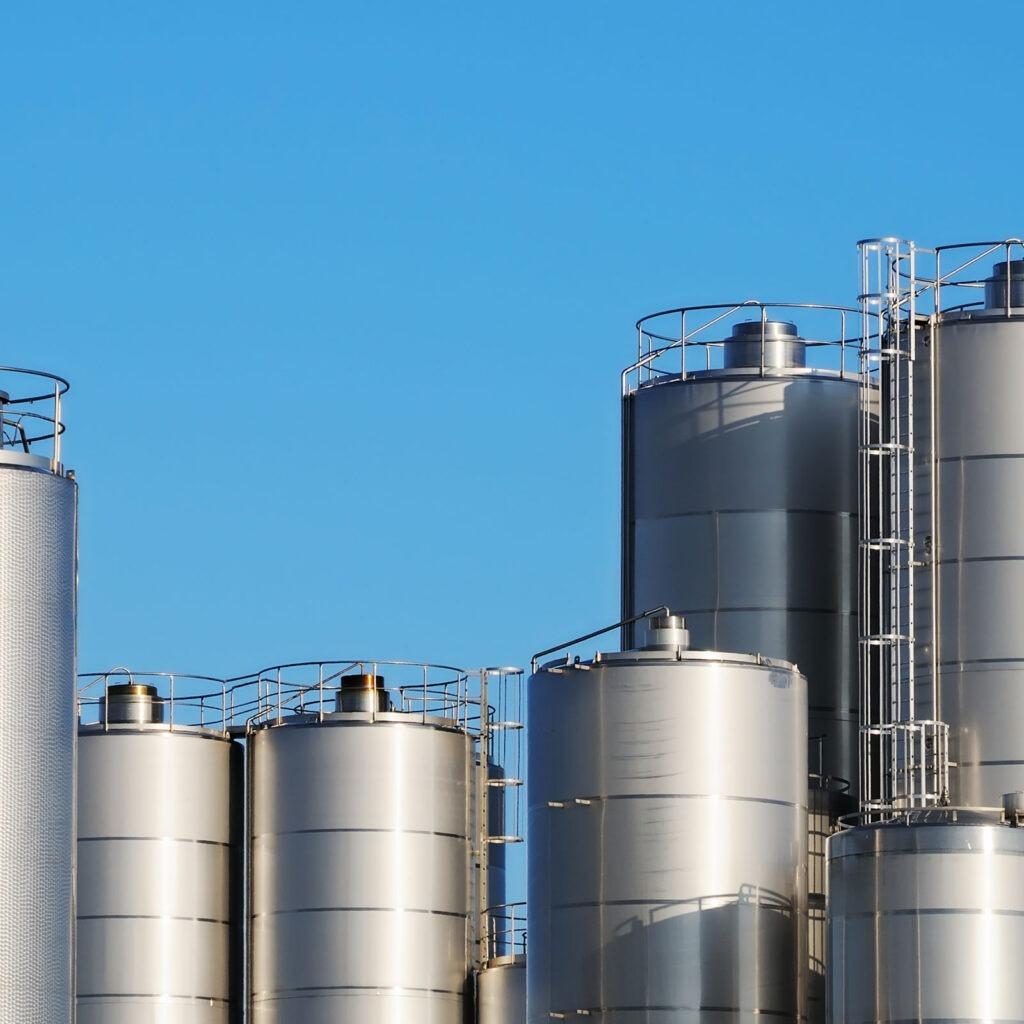 The Pros And Cons Of Plastic Vs. Steel Diesel Fuel Tank Options